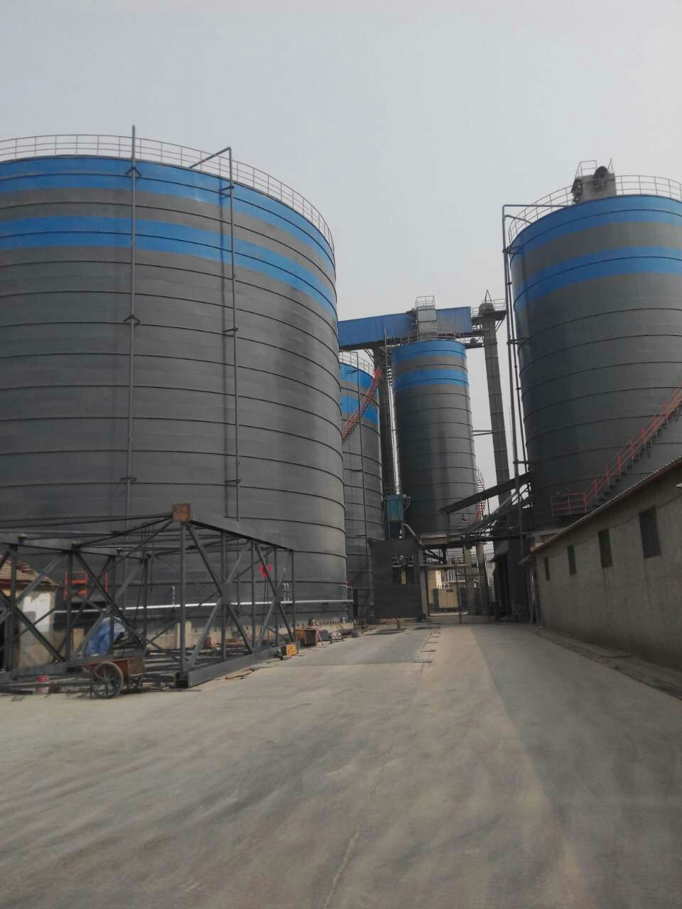 九真镇粉煤灰储存库基础怎么建造